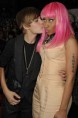 /album/premia%c3%a7%c3%a3o%20vma%202010/normal-21-bieber-minaj-jpg/
