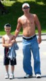 /album/momento-familia-de-justin-bieber/a9e6cb97260de9ef2-justinjay-jpg/