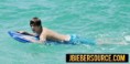 /album/lazer-amigos-familia/justin-bieber-in-barbados-justin-bieber-14881128-400-197-jpg/