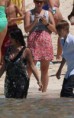 /album/sess%c3%a3o%20de%20fotos%20com%20kim%20kardashian%20nas%20bahamas/normal-kim-justin-061310-8-jpg/